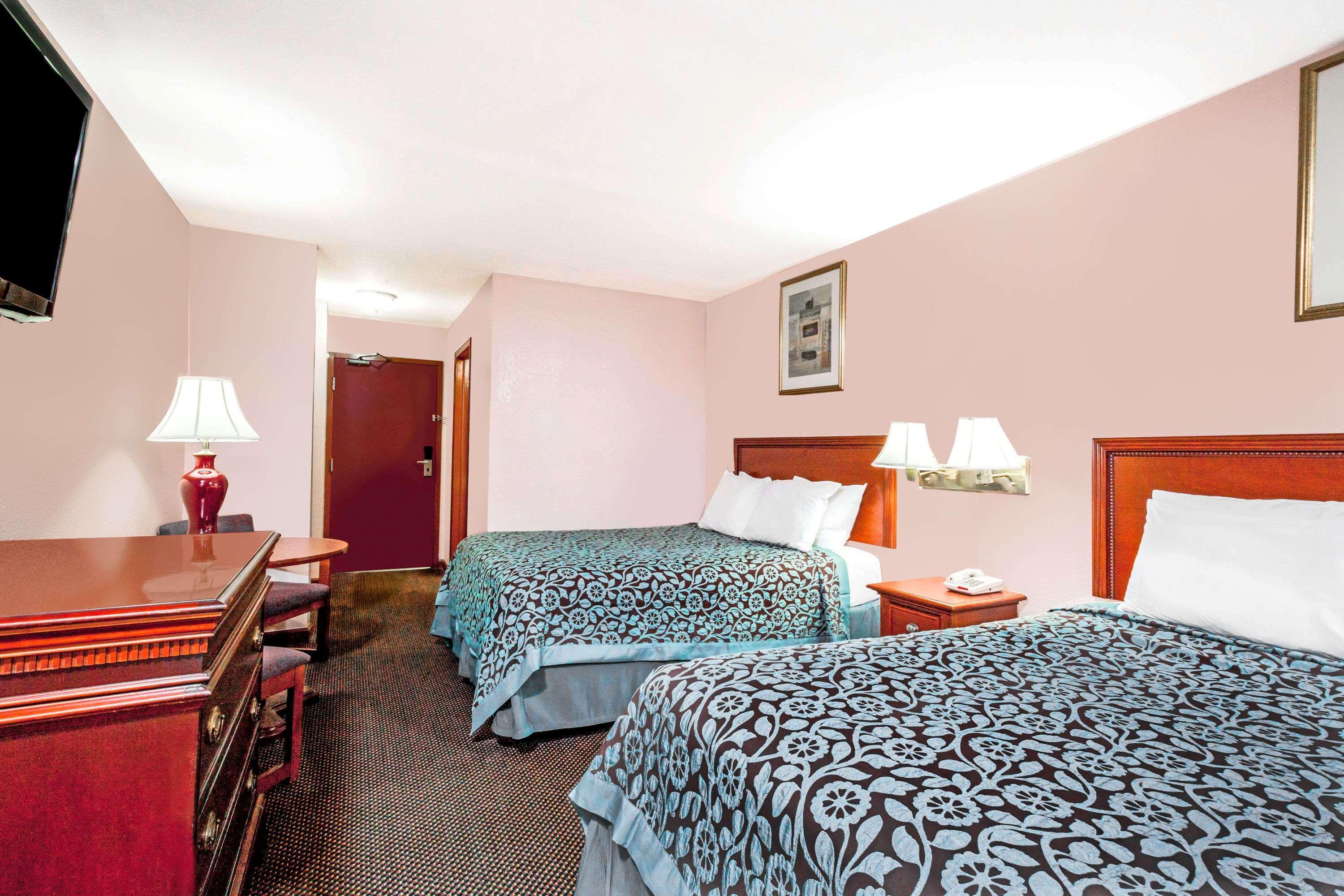 Days Inn By Wyndham Wurtsboro מראה חיצוני תמונה