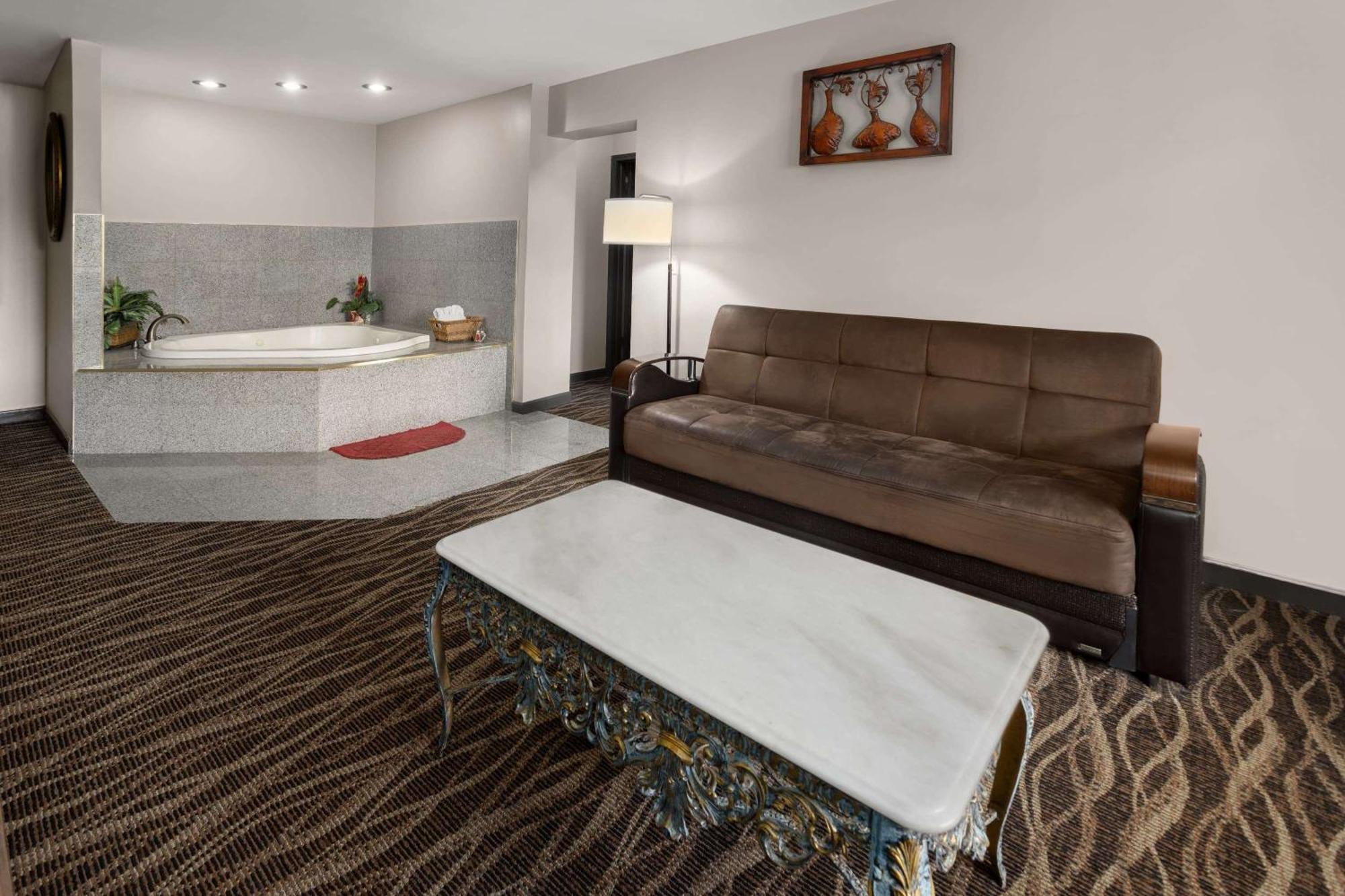 Days Inn By Wyndham Wurtsboro מראה חיצוני תמונה